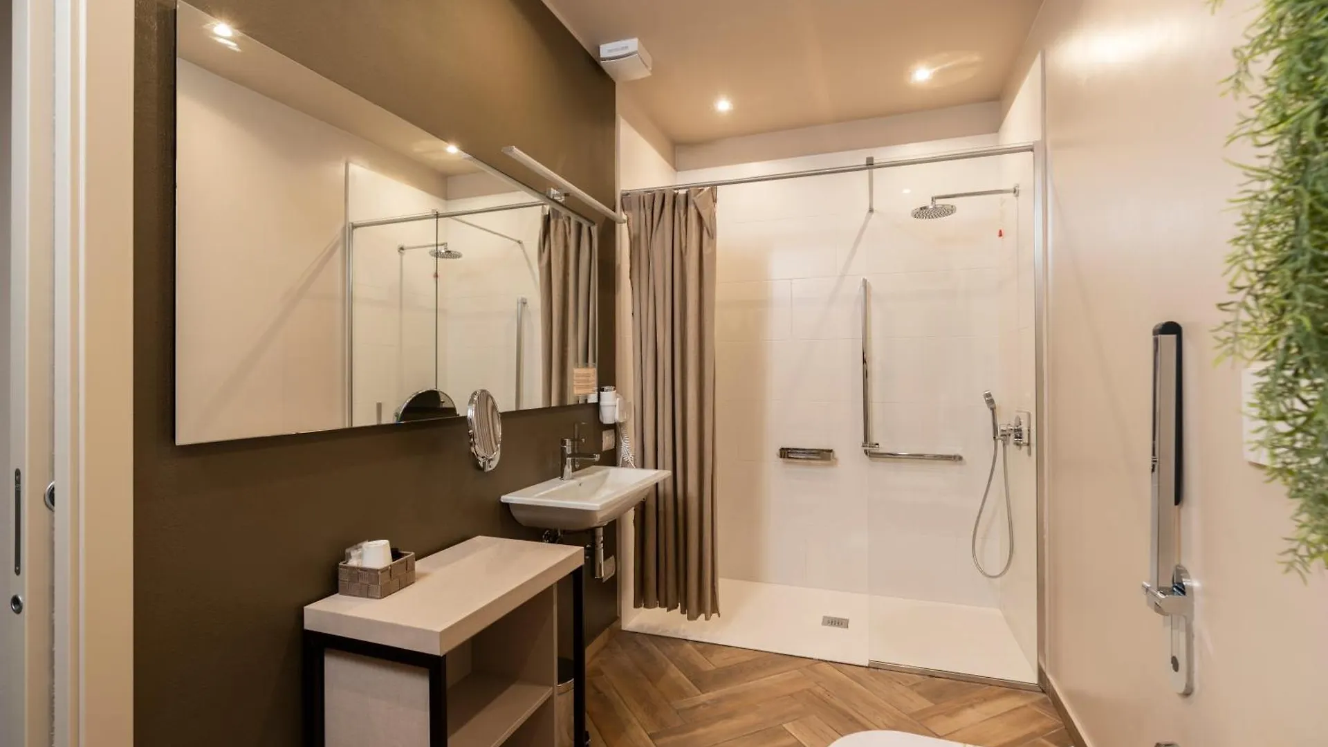 Bed & Breakfast La Home And Apartments Moniga del Garda