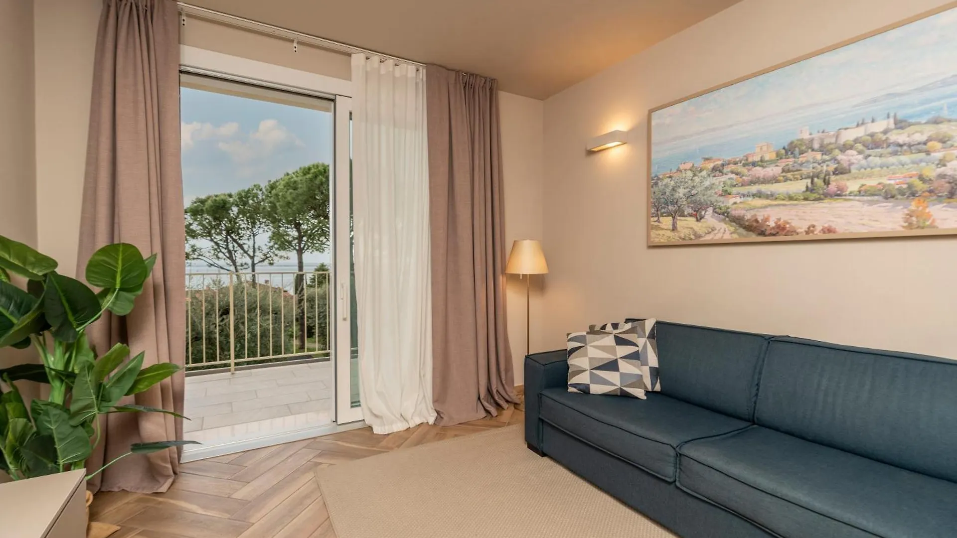 Bed & Breakfast La Home And Apartments Moniga del Garda 3*,