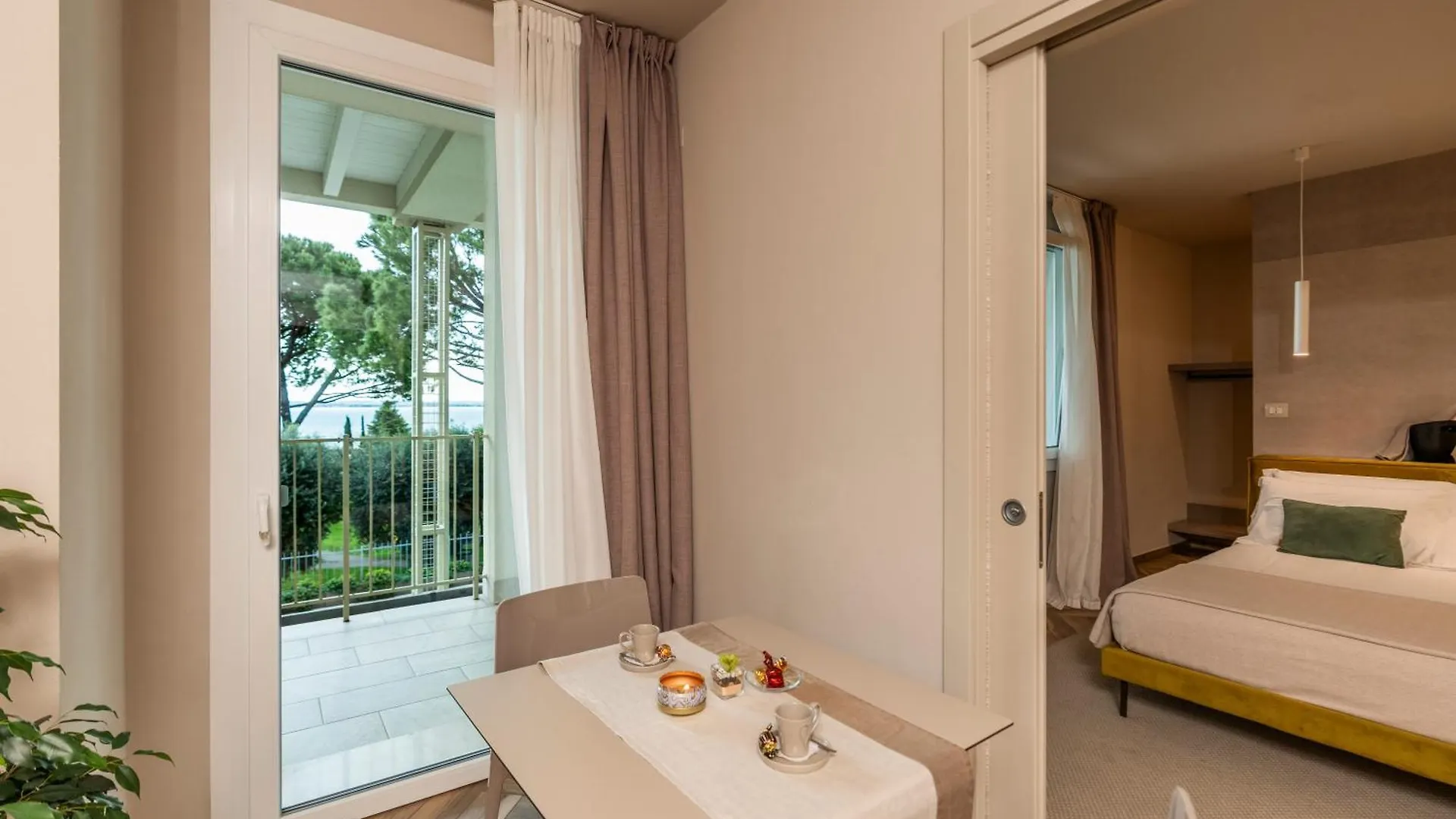 Bed & Breakfast La Home And Apartments Moniga del Garda 3*,  Italien