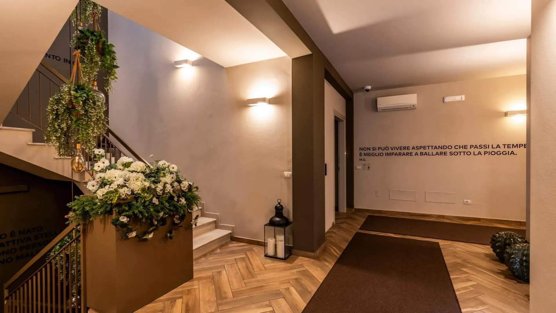 Bed & Breakfast La Home And Apartments Moniga del Garda Italien