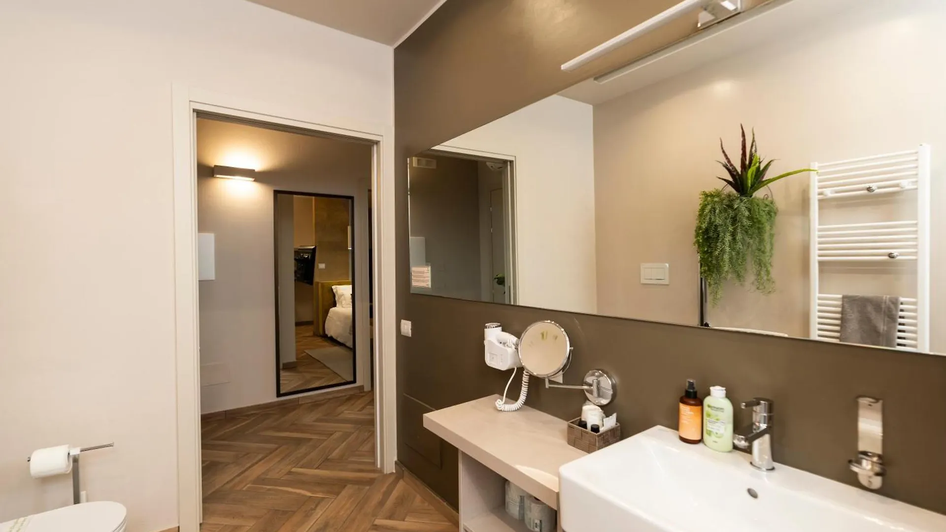 Bed & Breakfast La Home And Apartments Moniga del Garda