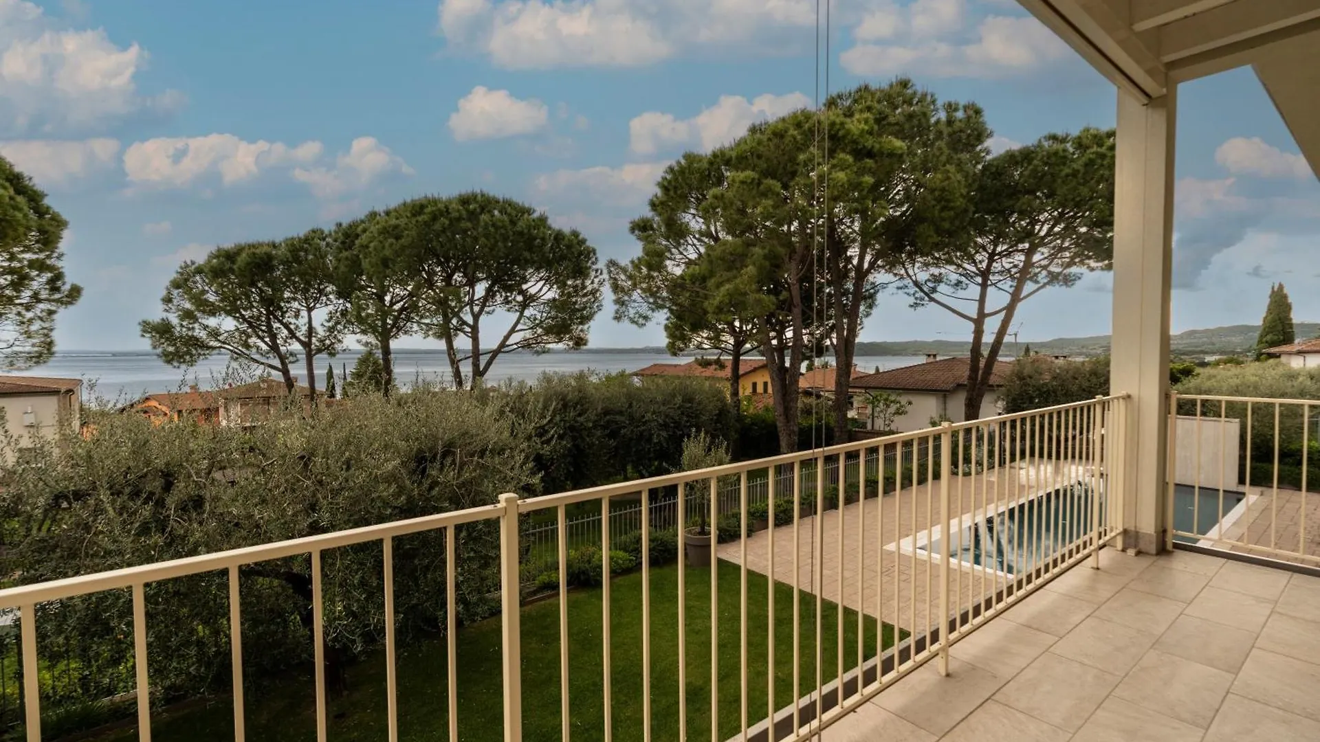 Bed & Breakfast La Home And Apartments Moniga del Garda