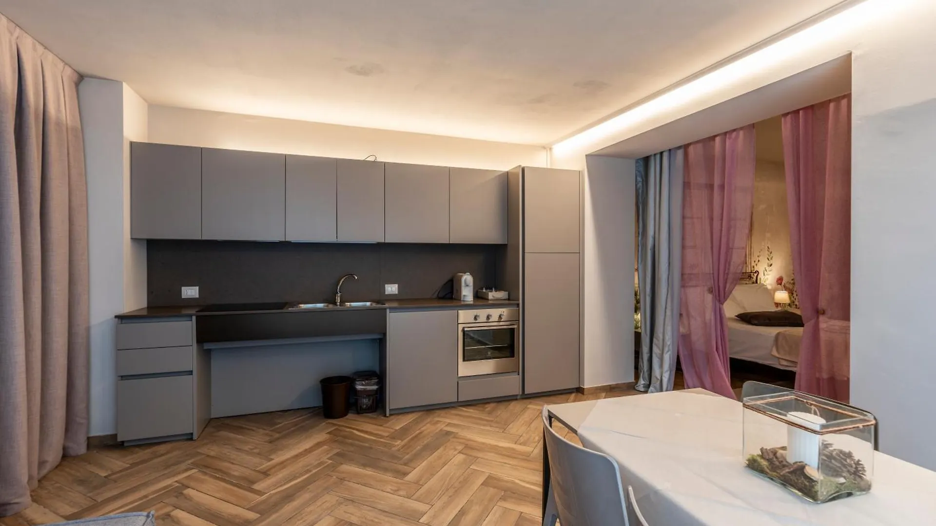 Bed & Breakfast La Home And Apartments Moniga del Garda