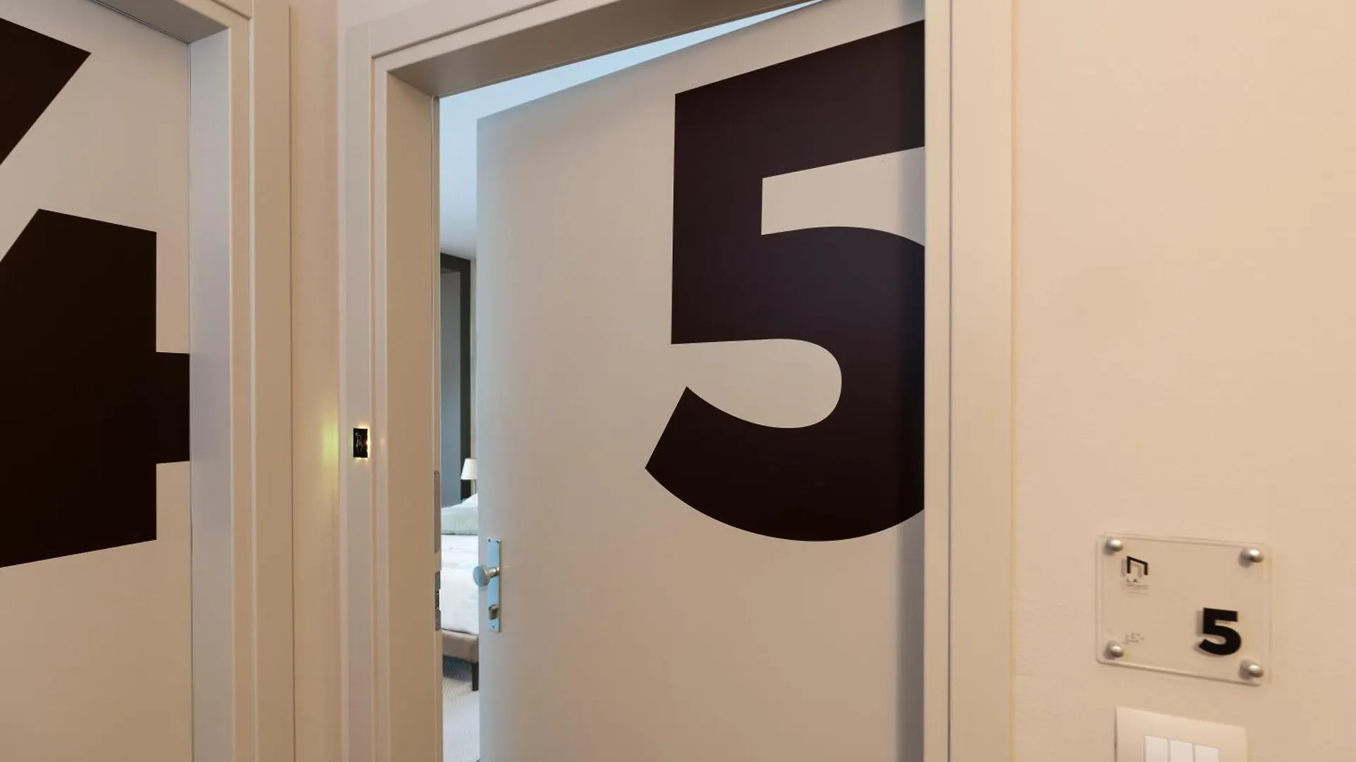Bed & Breakfast La Home And Apartments Moniga del Garda